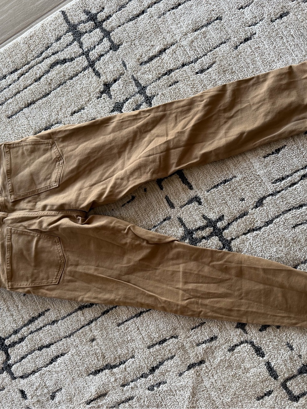 Old Navy men’s skinny-fit pants